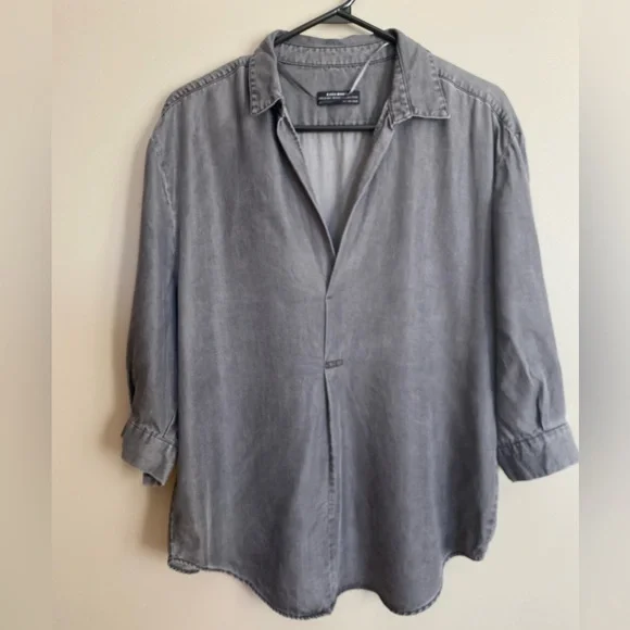 Zara Premium Denim Collection Shirt Blouse 100% Lyocell V-Neck Size M - Picture 3 of 7
